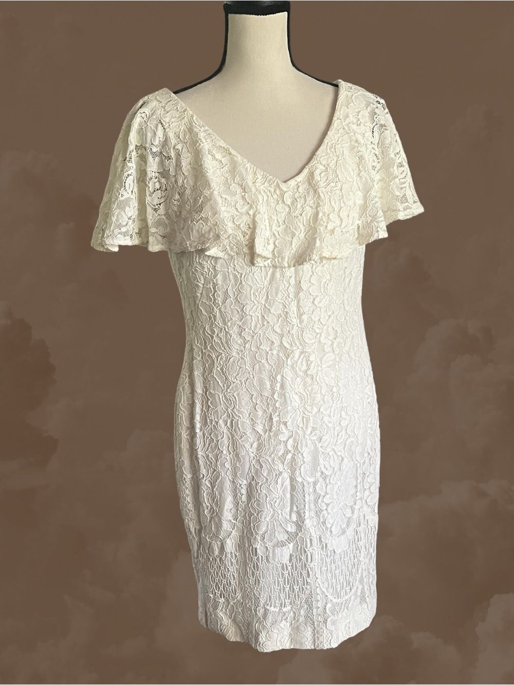 Lauren Ralph Lauren Tamalira floral lace coctail v neck ruffled sleeve dress. 10
